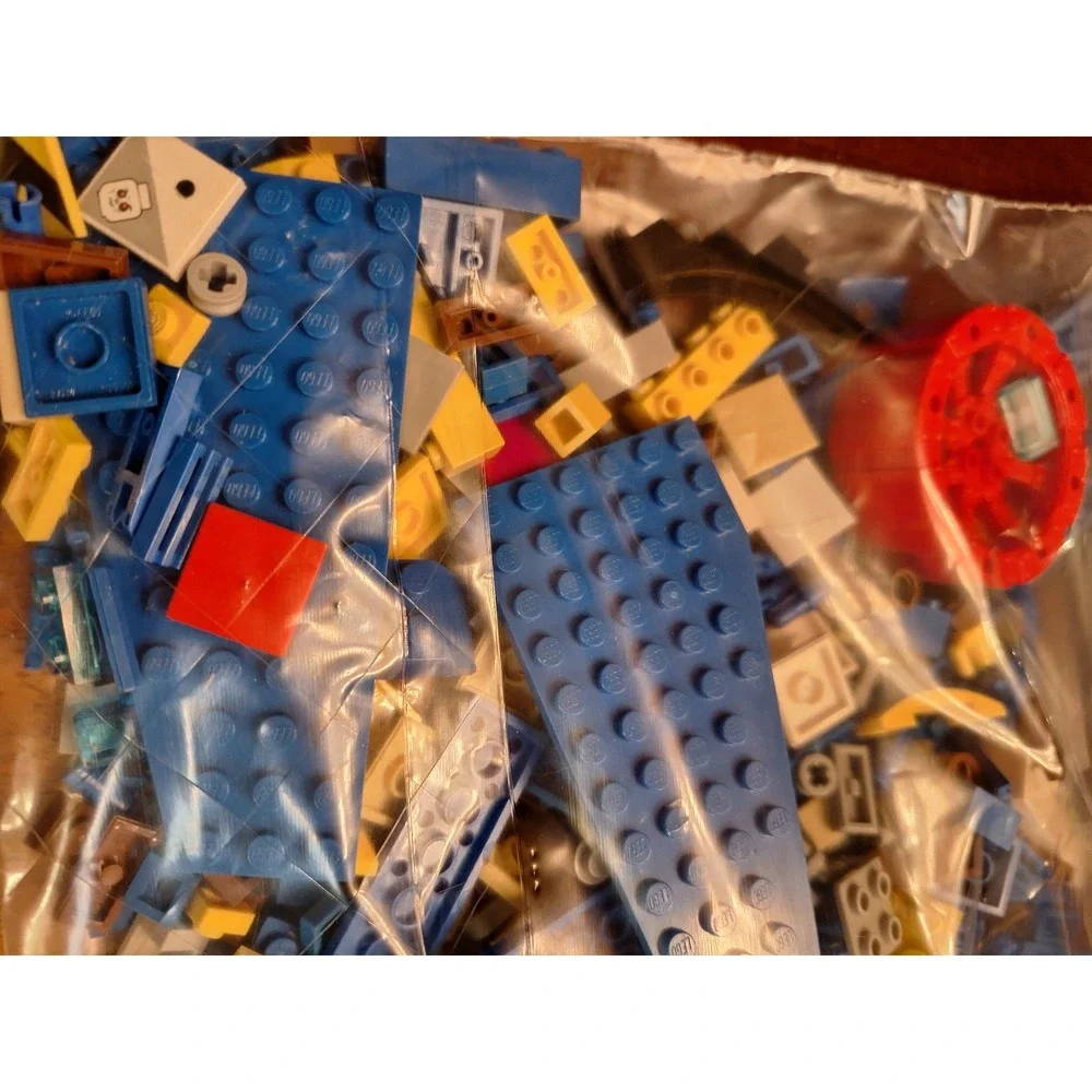 LEGO Bulk Lot 8 oz Mixed Bricks Plates Specialty Pieces Blue Yellow Red White - Picture 3 of 10